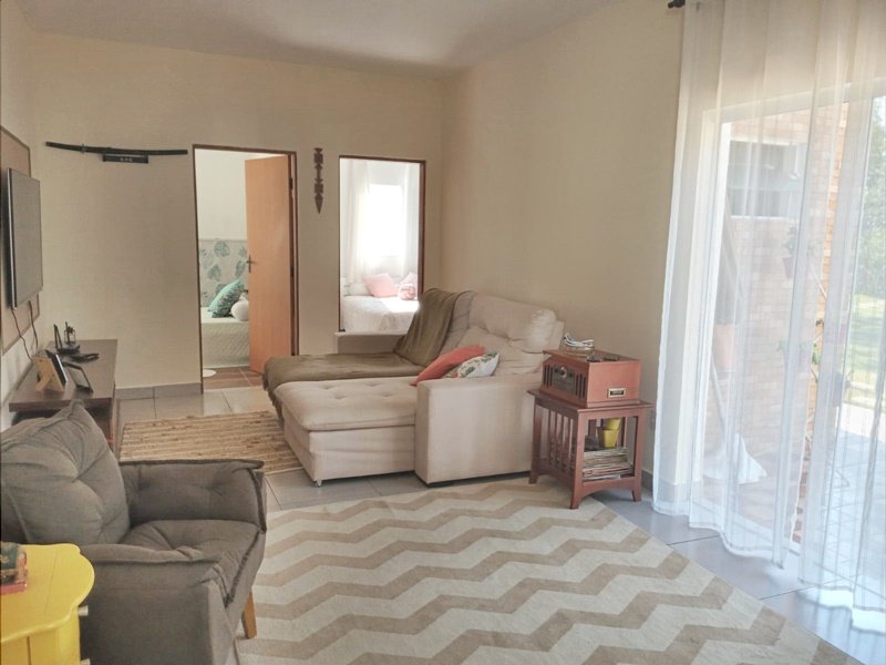 Sala de estar c/ porta balcão